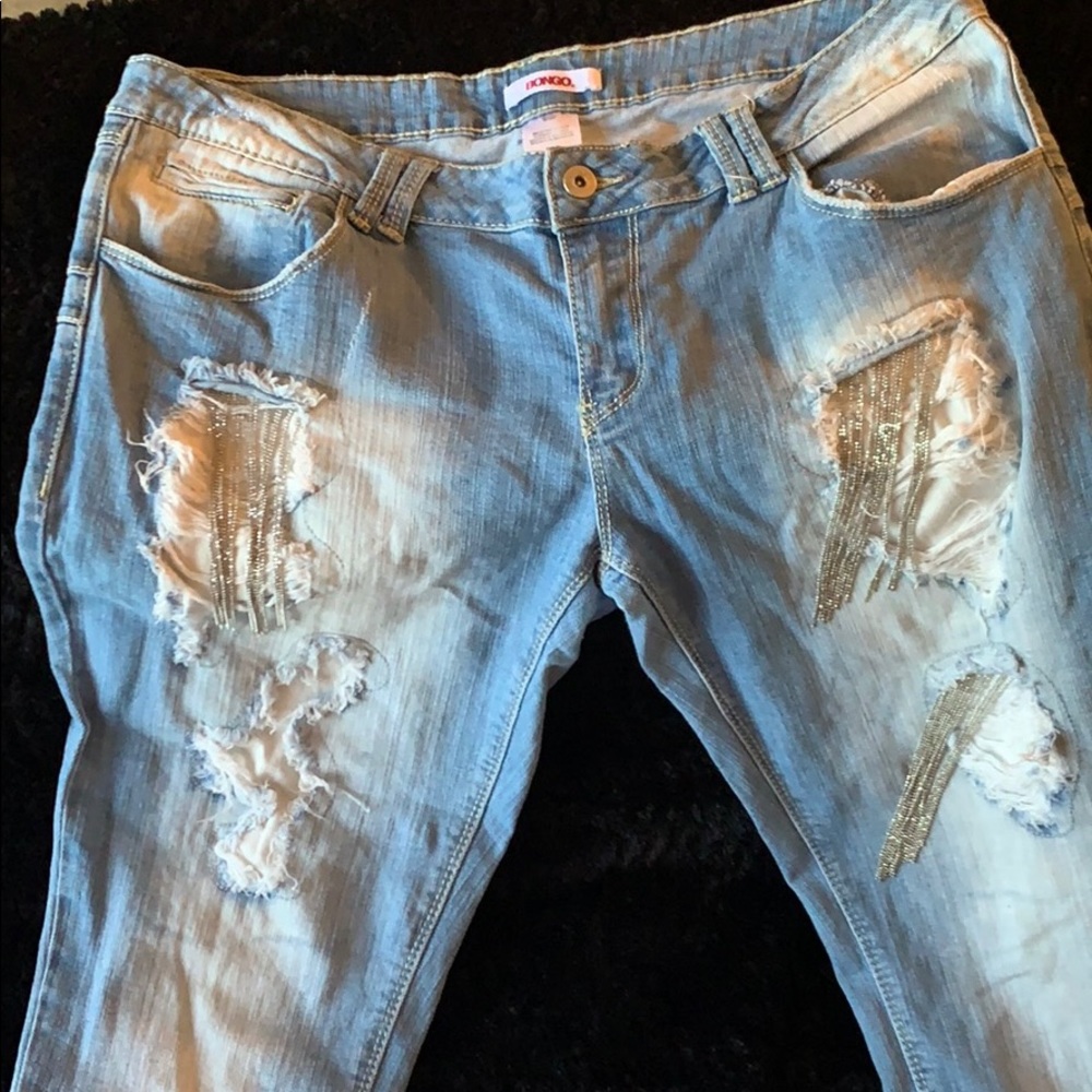 Stylish jeans!! Very cute!